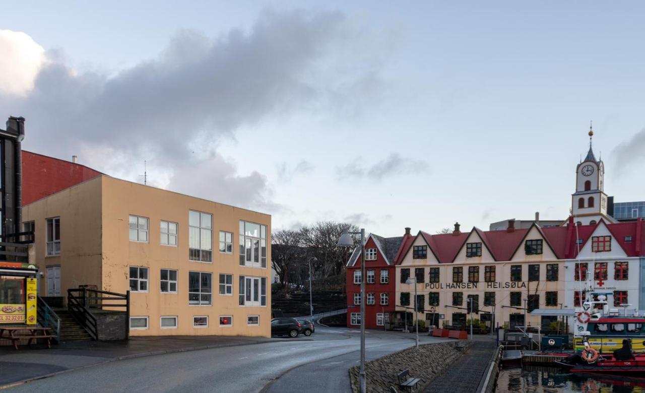 Guesthouse At The Boat Harbour Tórshavn Eksteriør bilde