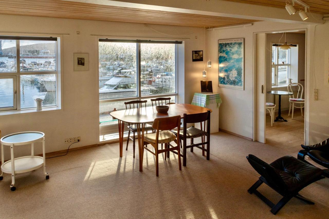 Guesthouse At The Boat Harbour Tórshavn Eksteriør bilde