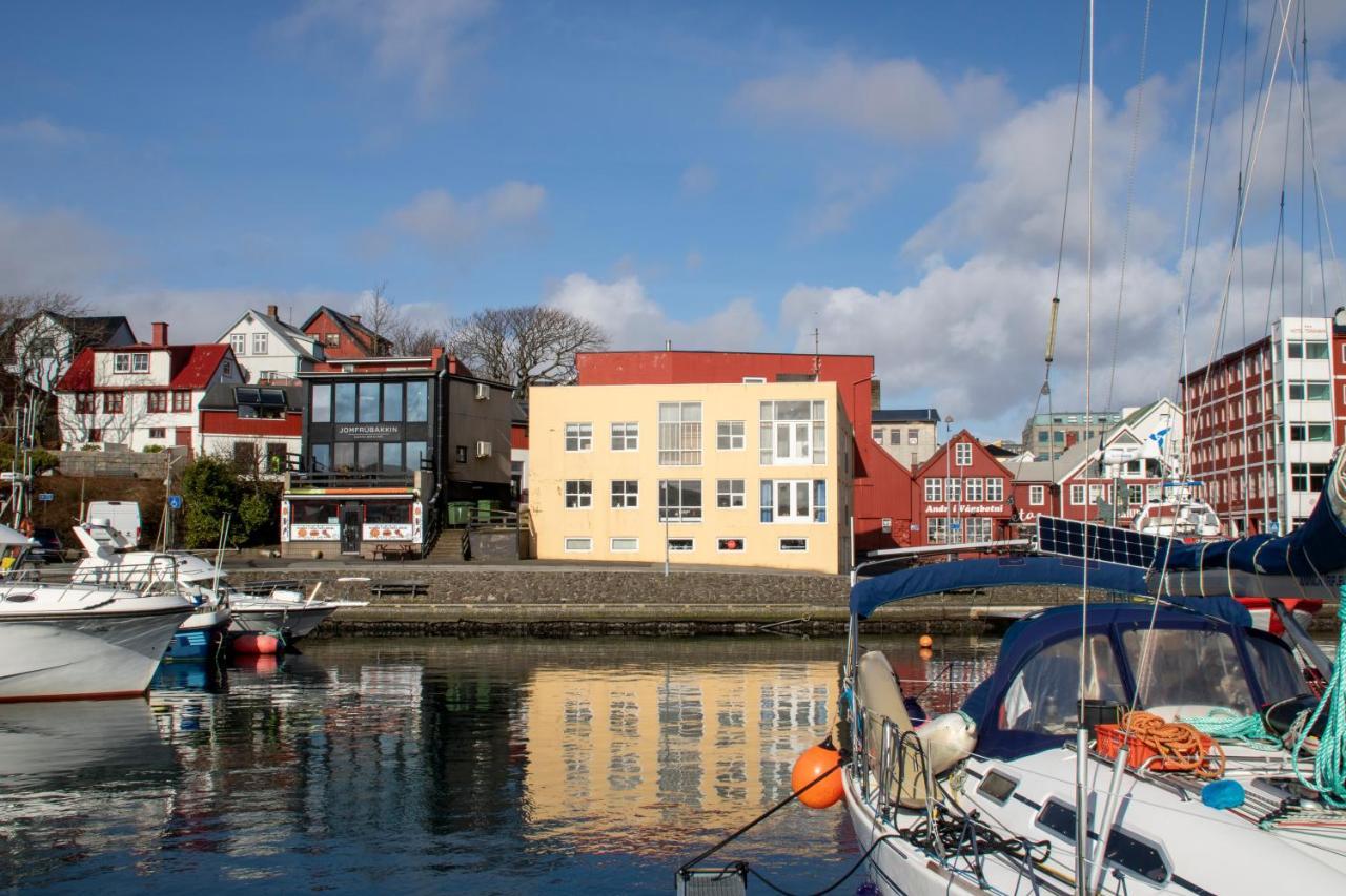 Guesthouse At The Boat Harbour Tórshavn Eksteriør bilde